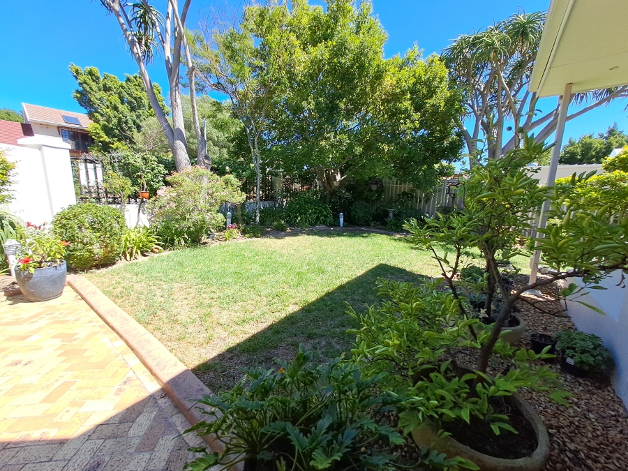 4 Bedroom Property for Sale in Steynsrust Western Cape
